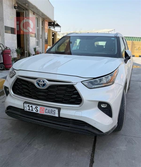 Toyota Highlander 2023 for sale in Iraq - Al-Diwaniyah